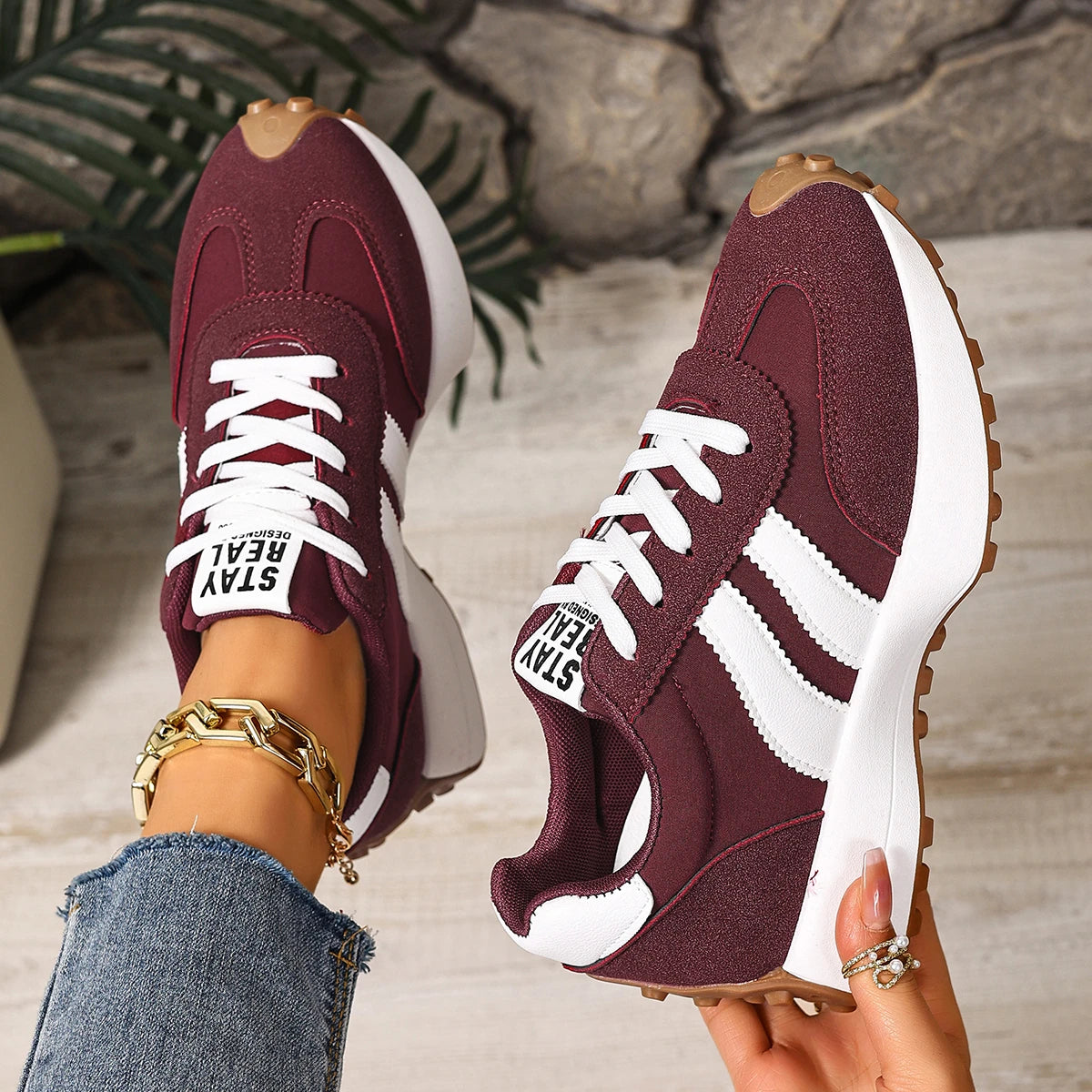 Women's Retro Flat Sneakers