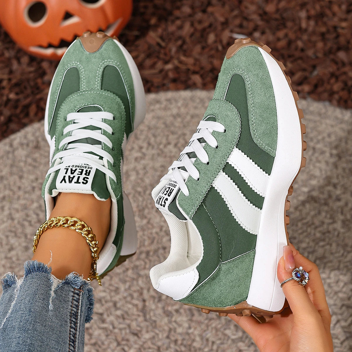 Women's Retro Flat Sneakers